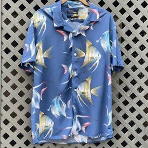 Banana Republic Slim Fit Tropical Fish Print Short Sleeve Shirt